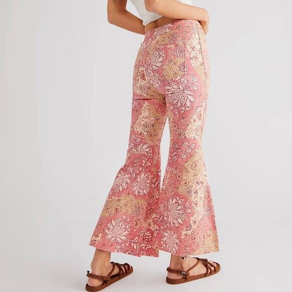 NEW Free People Youthquake Floral High Waisted Pink Flare Cropped Jeans Size 29 - Picture 2 of 8